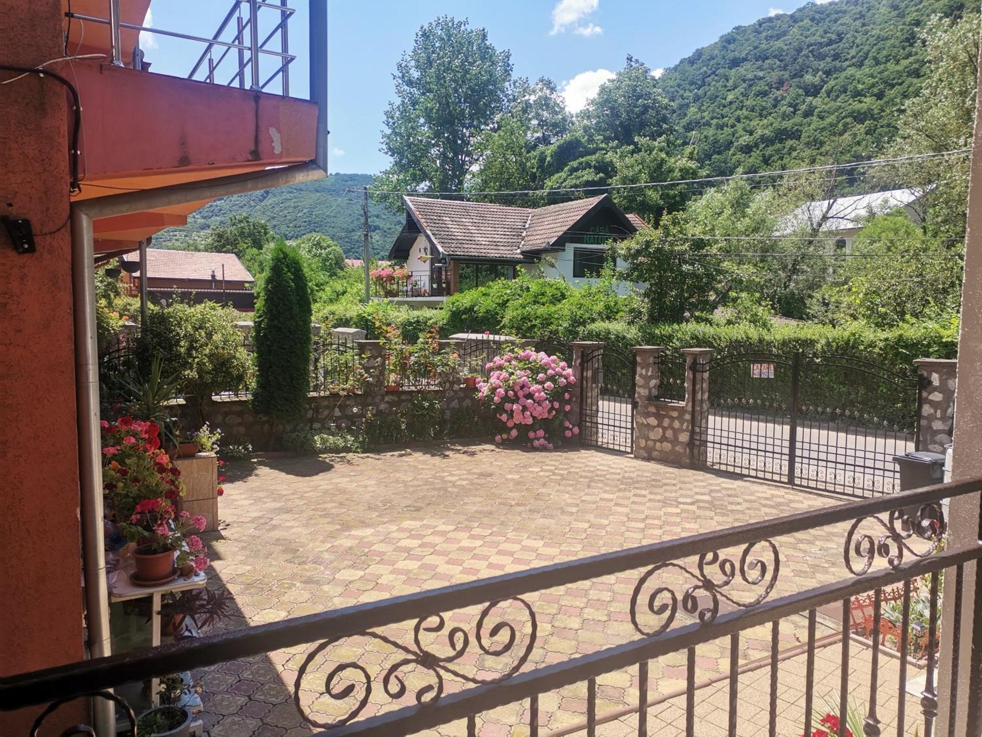 Ana Homestay *